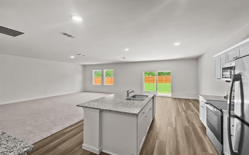 214 Savannah Way, Princeton, TX 75407, 4 Habitaciones Habitaciones , ,2 BañosBaños,Residential Lease,En Alquiler,214 Savannah Way,20926981