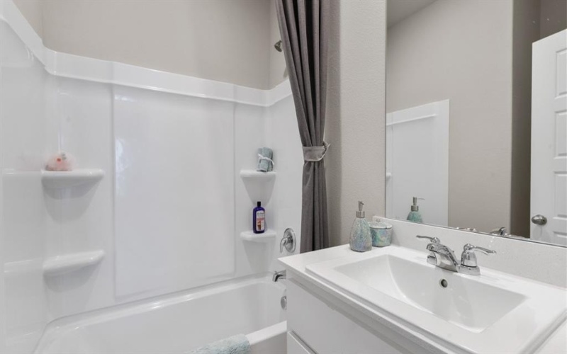 9316 PEAR BUTTE Drive, Fort Worth, TX 76140, 3 Habitaciones Habitaciones , ,2 BañosBaños,Residential,En Venta,9316 PEAR BUTTE Drive,20927134