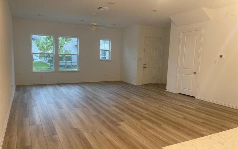 9927 Schramm Street, Irving, TX 75063, 3 Bedrooms Bedrooms, ,2 BathroomsBathrooms,Residential Lease,For Rent,9927 Schramm Street,20927260