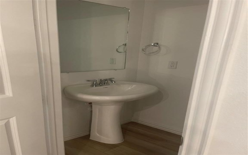 9927 Schramm Street, Irving, TX 75063, 3 Bedrooms Bedrooms, ,2 BathroomsBathrooms,Residential Lease,For Rent,9927 Schramm Street,20927260