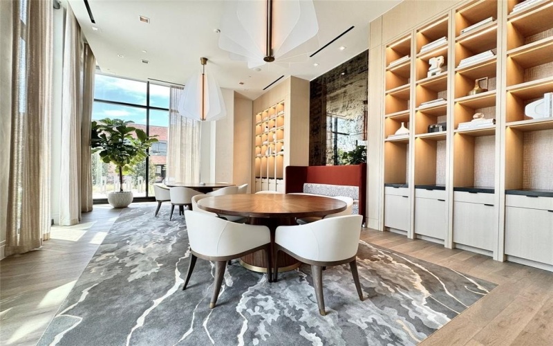 8111 Douglas Avenue #706, Dallas, TX 75225, 2 Bedrooms Bedrooms, ,2 BathroomsBathrooms,Residential Lease,For Rent,8111 Douglas Avenue,20927342