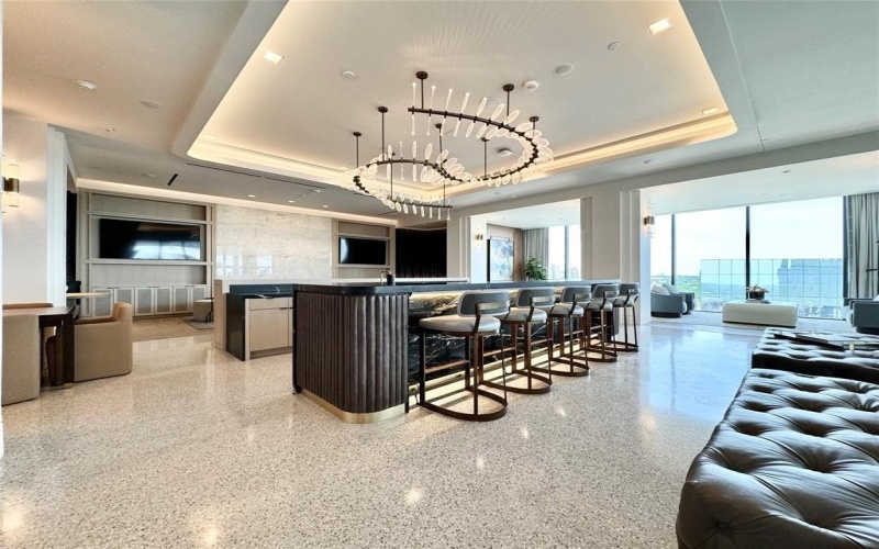 8111 Douglas Avenue #706, Dallas, TX 75225, 2 Bedrooms Bedrooms, ,2 BathroomsBathrooms,Residential Lease,For Rent,8111 Douglas Avenue,20927342