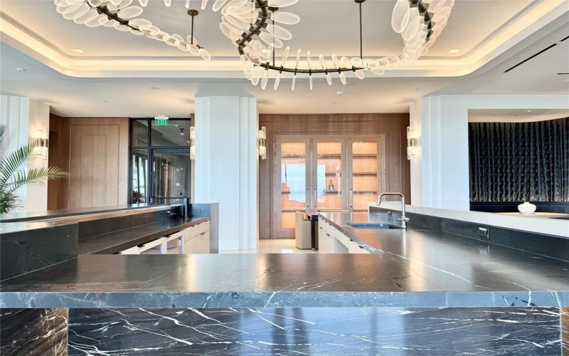 8111 Douglas Avenue #706, Dallas, TX 75225, 2 Bedrooms Bedrooms, ,2 BathroomsBathrooms,Residential Lease,For Rent,8111 Douglas Avenue,20927342
