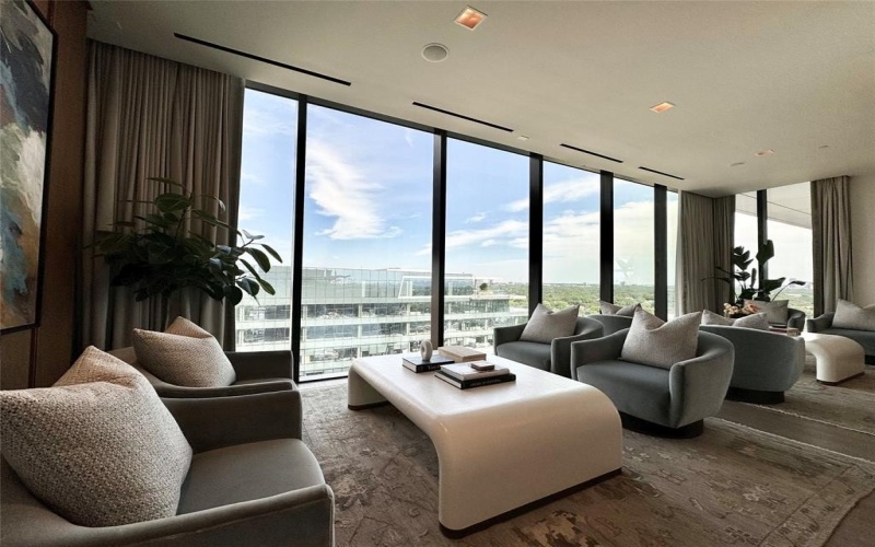 8111 Douglas Avenue #706, Dallas, TX 75225, 2 Bedrooms Bedrooms, ,2 BathroomsBathrooms,Residential Lease,For Rent,8111 Douglas Avenue,20927342