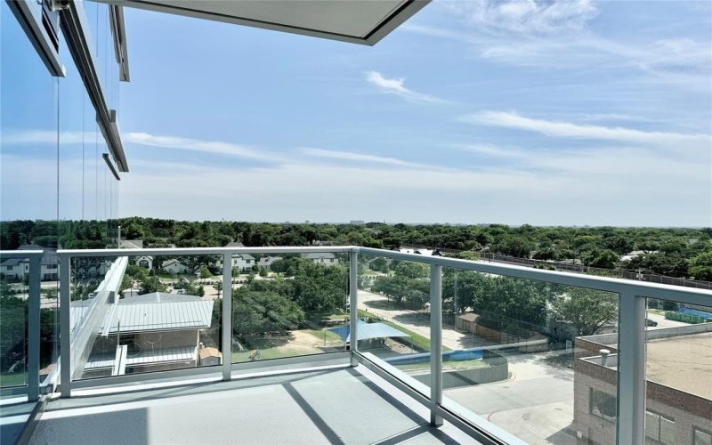 8111 Douglas Avenue #706, Dallas, TX 75225, 2 Bedrooms Bedrooms, ,2 BathroomsBathrooms,Residential Lease,For Rent,8111 Douglas Avenue,20927342