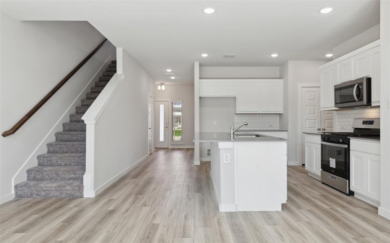 718 Pine Beach Drive, McKinney, TX 75071, 4 Bedrooms Bedrooms, ,2 BathroomsBathrooms,Residential,For Sale,718 Pine Beach Drive,20927609
