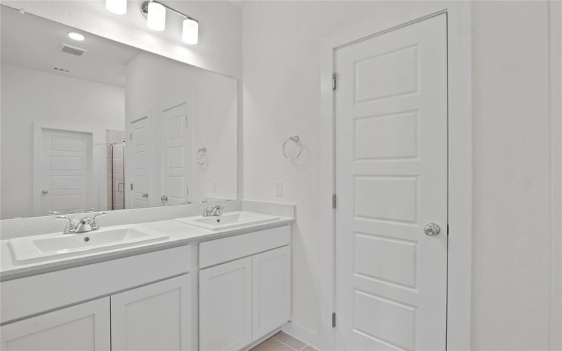 808 Pine Beach Drive, McKinney, TX 75071, 3 Bedrooms Bedrooms, ,2 BathroomsBathrooms,Residential,For Sale,808 Pine Beach Drive,20927688
