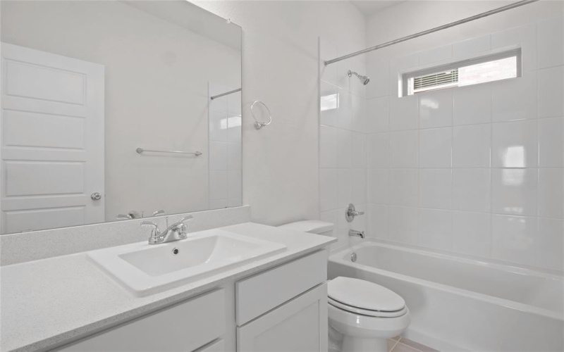 808 Pine Beach Drive, McKinney, TX 75071, 3 Bedrooms Bedrooms, ,2 BathroomsBathrooms,Residential,For Sale,808 Pine Beach Drive,20927688