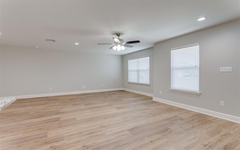 609 Casa Linda Drive #B, Ennis, TX 75119, 2 Bedrooms Bedrooms, ,2 BathroomsBathrooms,Residential Lease,For Rent,609 Casa Linda Drive,20927848