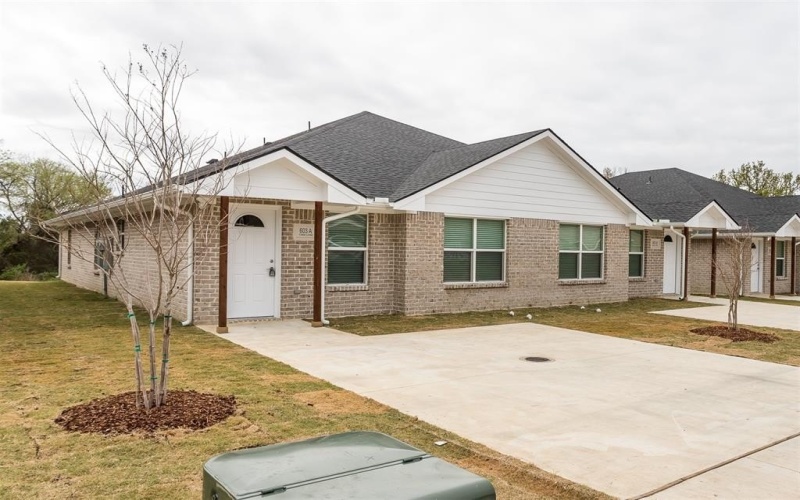 609 Casa Linda Drive #B, Ennis, TX 75119, 2 Bedrooms Bedrooms, ,2 BathroomsBathrooms,Residential Lease,For Rent,609 Casa Linda Drive,20927848