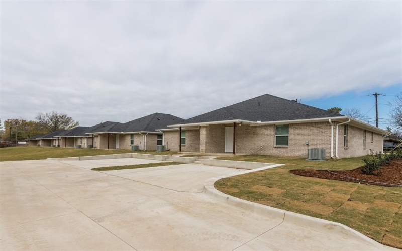 609 Casa Linda Drive #B, Ennis, TX 75119, 2 Bedrooms Bedrooms, ,2 BathroomsBathrooms,Residential Lease,For Rent,609 Casa Linda Drive,20927848