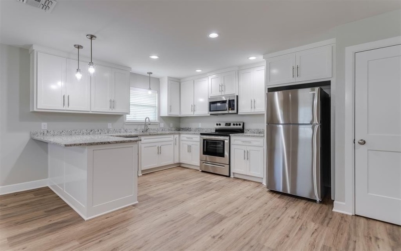 609 Casa Linda Drive #B, Ennis, TX 75119, 2 Bedrooms Bedrooms, ,2 BathroomsBathrooms,Residential Lease,For Rent,609 Casa Linda Drive,20927848
