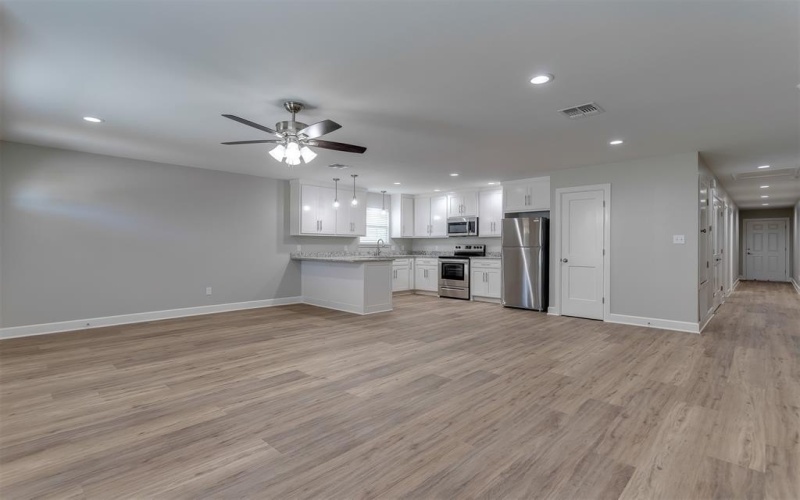 609 Casa Linda Drive #B, Ennis, TX 75119, 2 Bedrooms Bedrooms, ,2 BathroomsBathrooms,Residential Lease,For Rent,609 Casa Linda Drive,20927848