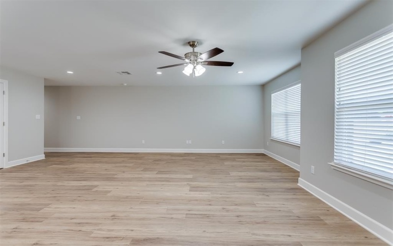 609 Casa Linda Drive #B, Ennis, TX 75119, 2 Bedrooms Bedrooms, ,2 BathroomsBathrooms,Residential Lease,For Rent,609 Casa Linda Drive,20927848