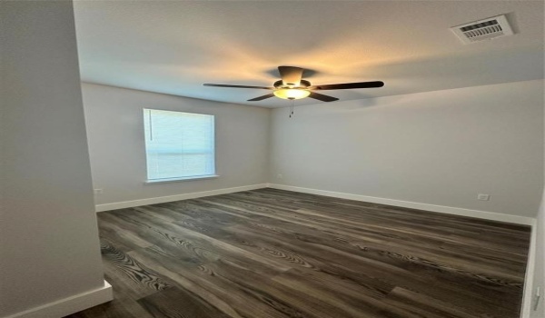 6103 Shawnee Drive, Mabank, TX 75156, 3 Bedrooms Bedrooms, ,2 BathroomsBathrooms,Residential Lease,For Rent,6103 Shawnee Drive,20930536