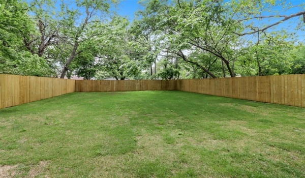 808 W Walker Street, Denison, TX 75020, 3 Bedrooms Bedrooms, ,2 BathroomsBathrooms,Residential Lease,For Rent,808 W Walker Street,20930587