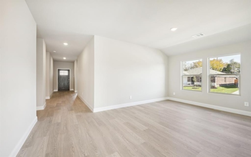 2100 Gustavus Drive, Sherman, TX 75092, 4 Bedrooms Bedrooms, ,3 BathroomsBathrooms,Residential,For Sale,2100 Gustavus Drive,20930590