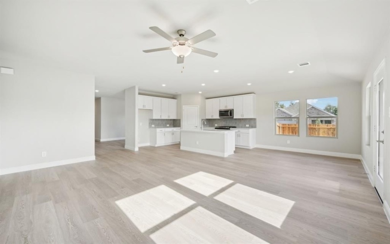 2100 Gustavus Drive, Sherman, TX 75092, 4 Bedrooms Bedrooms, ,3 BathroomsBathrooms,Residential,For Sale,2100 Gustavus Drive,20930590