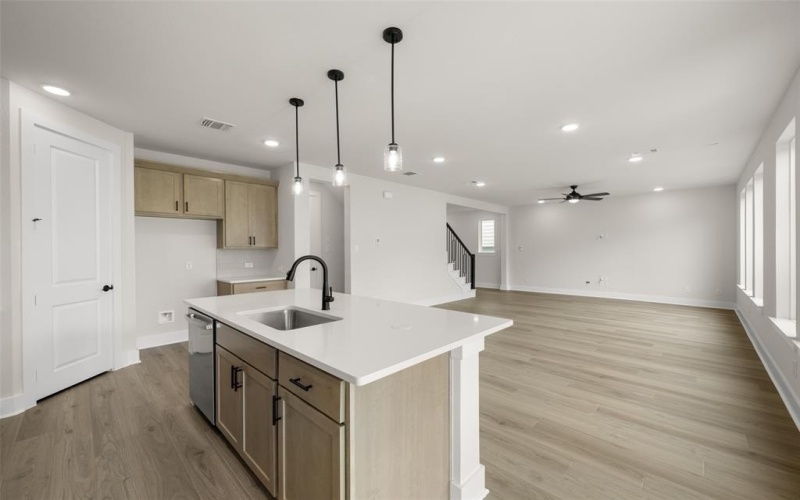712 Fledgling Trail, Argyle, TX 76226, 3 Bedrooms Bedrooms, ,2 BathroomsBathrooms,Residential,For Sale,712 Fledgling Trail,20928481