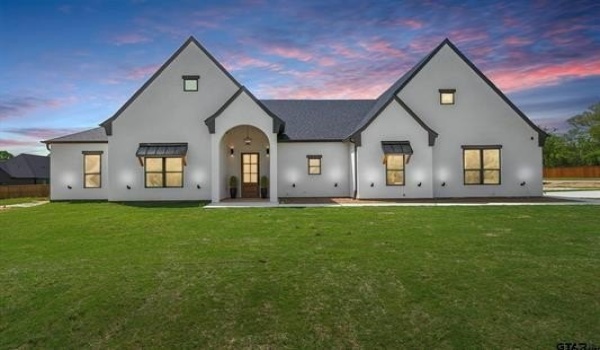 14708 Fallow Lane, Lindale, TX 75771, 4 Bedrooms Bedrooms, ,2 BathroomsBathrooms,Residential,For Sale,14708 Fallow Lane,20930663