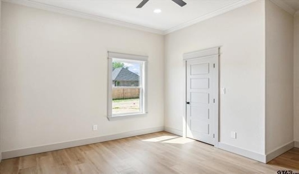 14708 Fallow Lane, Lindale, TX 75771, 4 Bedrooms Bedrooms, ,2 BathroomsBathrooms,Residential,For Sale,14708 Fallow Lane,20930663