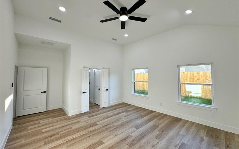 1224 Saint John, Greenville, TX 75401, 3 Habitaciones Habitaciones , ,2 BañosBaños,Residential,En Venta,1224 Saint John,20930674