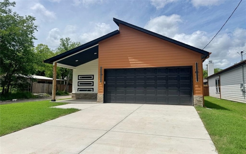 1224 Saint John, Greenville, TX 75401, 3 Habitaciones Habitaciones , ,2 BañosBaños,Residential,En Venta,1224 Saint John,20930674