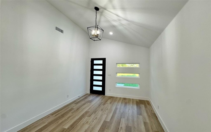 1224 Saint John, Greenville, TX 75401, 3 Habitaciones Habitaciones , ,2 BañosBaños,Residential,En Venta,1224 Saint John,20930674