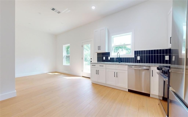 402 Perry Avenue, Waxahachie, TX 75165, 3 Habitaciones Habitaciones , ,2 BañosBaños,Residential,En Venta,402 Perry Avenue,20930702