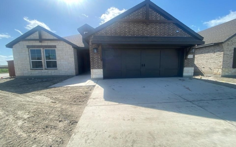 412 Tollett Drive, Aledo, TX 76008, 3 Bedrooms Bedrooms, ,2 BathroomsBathrooms,Residential,For Sale,412 Tollett Drive,20928645