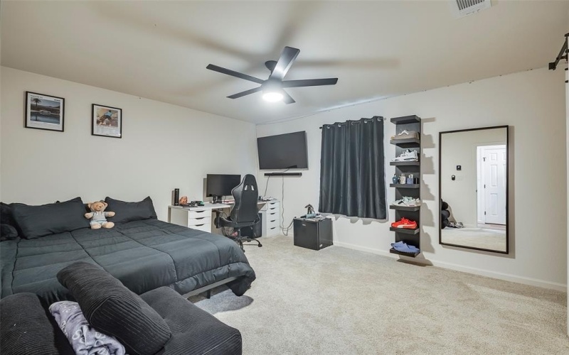 1040 Indian Drive, Granbury, TX 76048, 3 Bedrooms Bedrooms, ,2 BathroomsBathrooms,Residential,For Sale,1040 Indian Drive,20931036