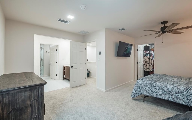 1040 Indian Drive, Granbury, TX 76048, 3 Bedrooms Bedrooms, ,2 BathroomsBathrooms,Residential,For Sale,1040 Indian Drive,20931036