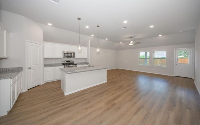 13156 Zion Drive, Providence Village, TX 76227, 4 Habitaciones Habitaciones , ,2 BañosBaños,Residential Lease,En Alquiler,13156 Zion Drive,20931050