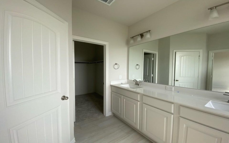 404 Tollett Drive, Aledo, TX 76008, 4 Bedrooms Bedrooms, ,2 BathroomsBathrooms,Residential,For Sale,404 Tollett Drive,20928727