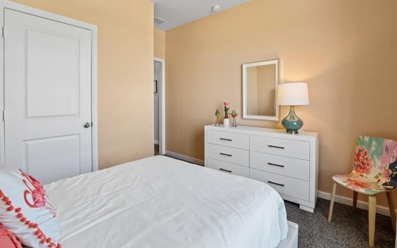 212 Trinity Street, Grandview, TX 76050, 4 Habitaciones Habitaciones , ,2 BañosBaños,Residential,En Venta,212 Trinity Street,20928753