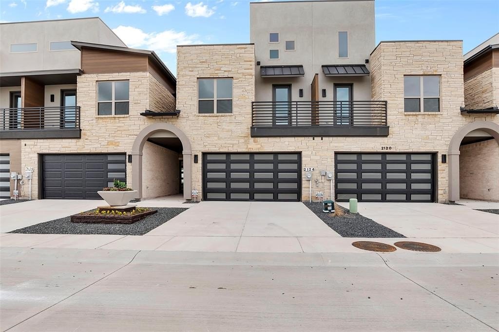 2124 Psalm Circle, Heath, TX 75032, 3 Bedrooms Bedrooms, ,2 BathroomsBathrooms,Residential,For Sale,2124 Psalm Circle,20928757