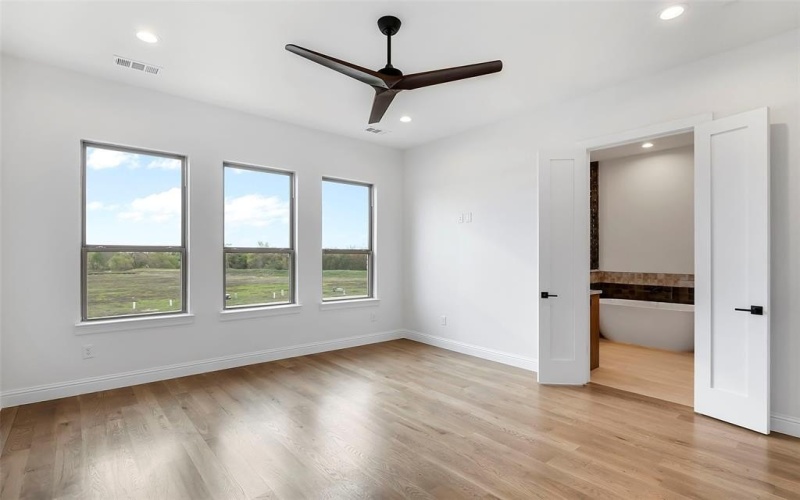 2124 Psalm Circle, Heath, TX 75032, 3 Bedrooms Bedrooms, ,2 BathroomsBathrooms,Residential,For Sale,2124 Psalm Circle,20928757