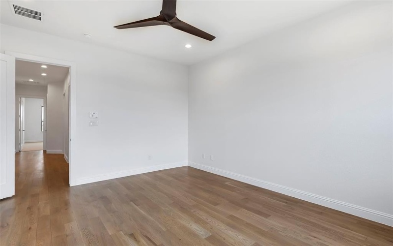 2124 Psalm Circle, Heath, TX 75032, 3 Bedrooms Bedrooms, ,2 BathroomsBathrooms,Residential,For Sale,2124 Psalm Circle,20928757