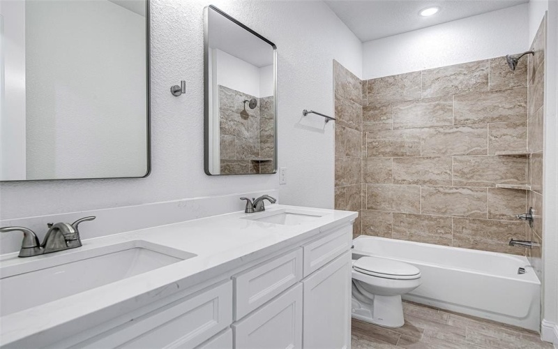 204 High Ridge Court, Godley, TX 76044, 4 Bedrooms Bedrooms, ,2 BathroomsBathrooms,Residential,For Sale,204 High Ridge Court,20931148