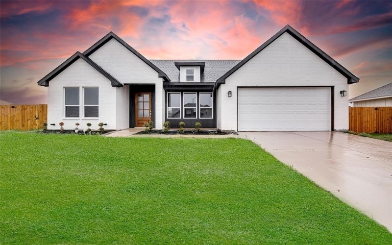 204 High Ridge Court, Godley, TX 76044, 4 Bedrooms Bedrooms, ,2 BathroomsBathrooms,Residential,For Sale,204 High Ridge Court,20931148