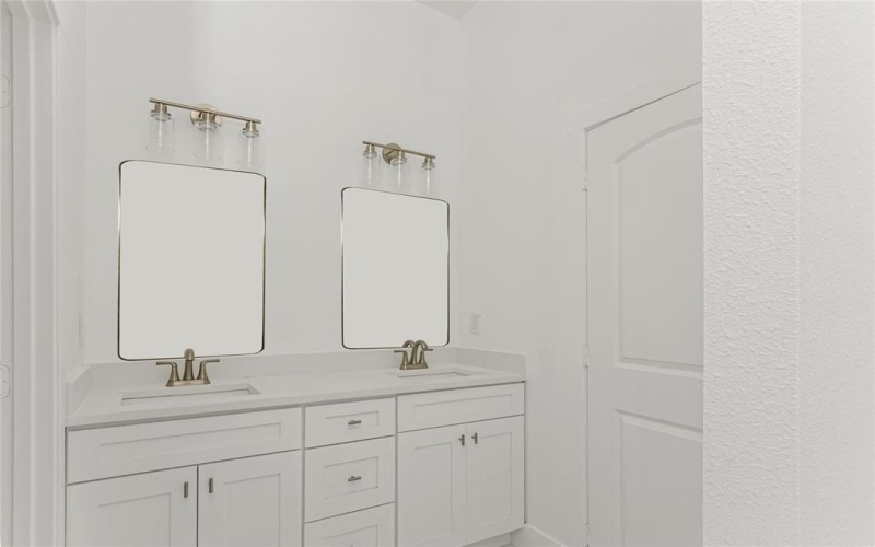 1641 E Tucker Street, Fort Worth, TX 76104, 3 Bedrooms Bedrooms, ,2 BathroomsBathrooms,Residential Lease,For Rent,1641 E Tucker Street,20931157
