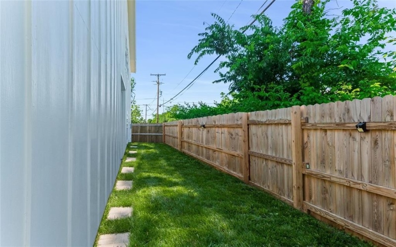 1641 E Tucker Street, Fort Worth, TX 76104, 3 Bedrooms Bedrooms, ,2 BathroomsBathrooms,Residential Lease,For Rent,1641 E Tucker Street,20931157
