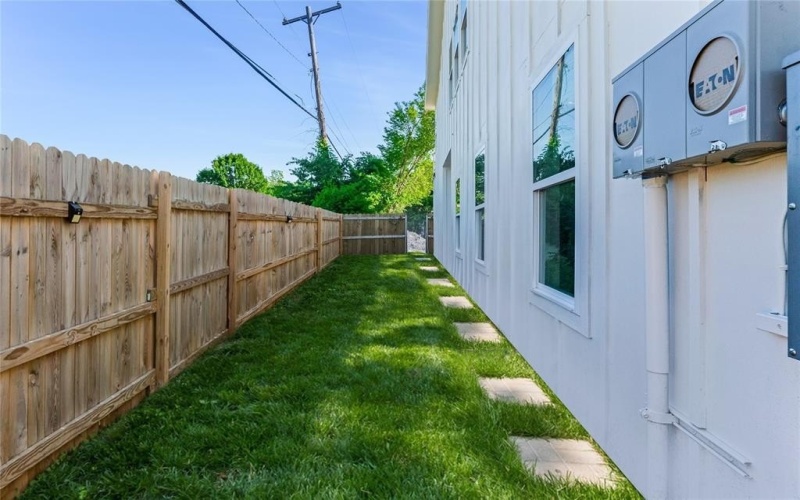 1641 E Tucker Street, Fort Worth, TX 76104, 3 Bedrooms Bedrooms, ,2 BathroomsBathrooms,Residential Lease,For Rent,1641 E Tucker Street,20931157