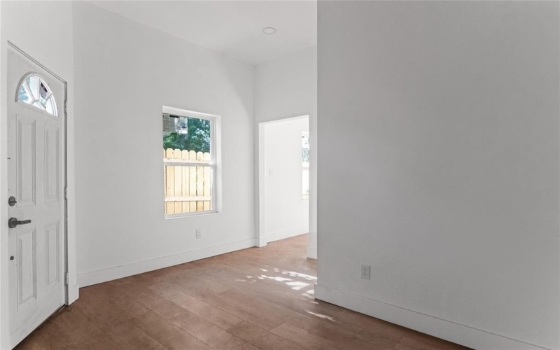 1641 E Tucker Street, Fort Worth, TX 76104, 3 Bedrooms Bedrooms, ,2 BathroomsBathrooms,Residential Lease,For Rent,1641 E Tucker Street,20931157