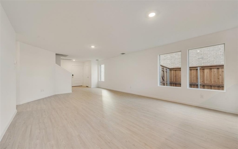 240 Ashbrook Street, Little Elm, TX 75068, 4 Habitaciones Habitaciones , ,2 BañosBaños,Residential,En Venta,240 Ashbrook Street,20928823