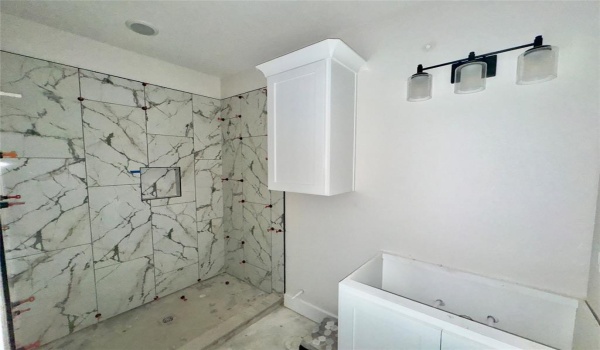 2514 N Glass Avenue, Tyler, TX 75702, 3 Bedrooms Bedrooms, ,2 BathroomsBathrooms,Residential,For Sale,2514 N Glass Avenue,20928891