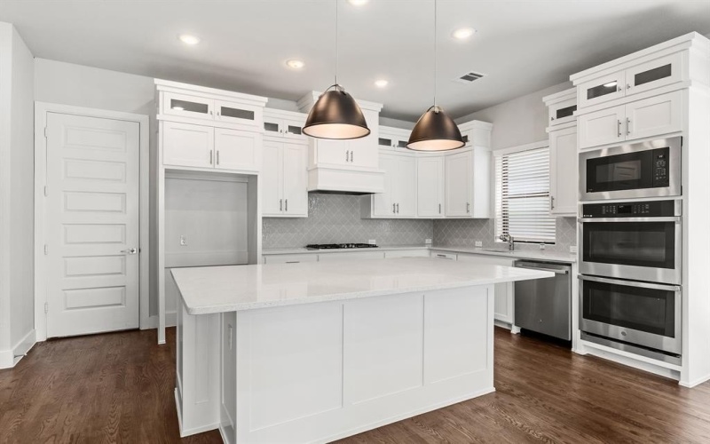 8607 War Admiral Drive, Rowlett, TX 75088, 3 Bedrooms Bedrooms, ,2 BathroomsBathrooms,Residential Lease,For Rent,8607 War Admiral Drive,20931506