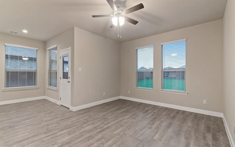 1233 BELTWAY Lane, Granbury, TX 76048, 4 Bedrooms Bedrooms, ,2 BathroomsBathrooms,Residential,For Sale,1233 BELTWAY Lane,20931657