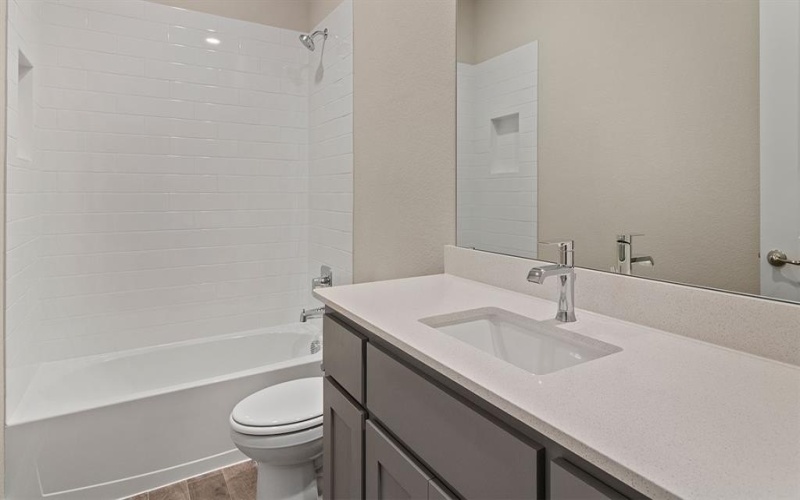 1233 BELTWAY Lane, Granbury, TX 76048, 4 Bedrooms Bedrooms, ,2 BathroomsBathrooms,Residential,For Sale,1233 BELTWAY Lane,20931657