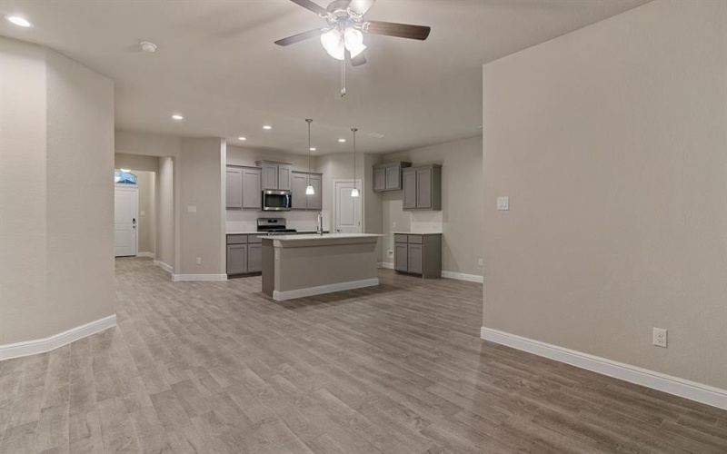 1233 BELTWAY Lane, Granbury, TX 76048, 4 Bedrooms Bedrooms, ,2 BathroomsBathrooms,Residential,For Sale,1233 BELTWAY Lane,20931657